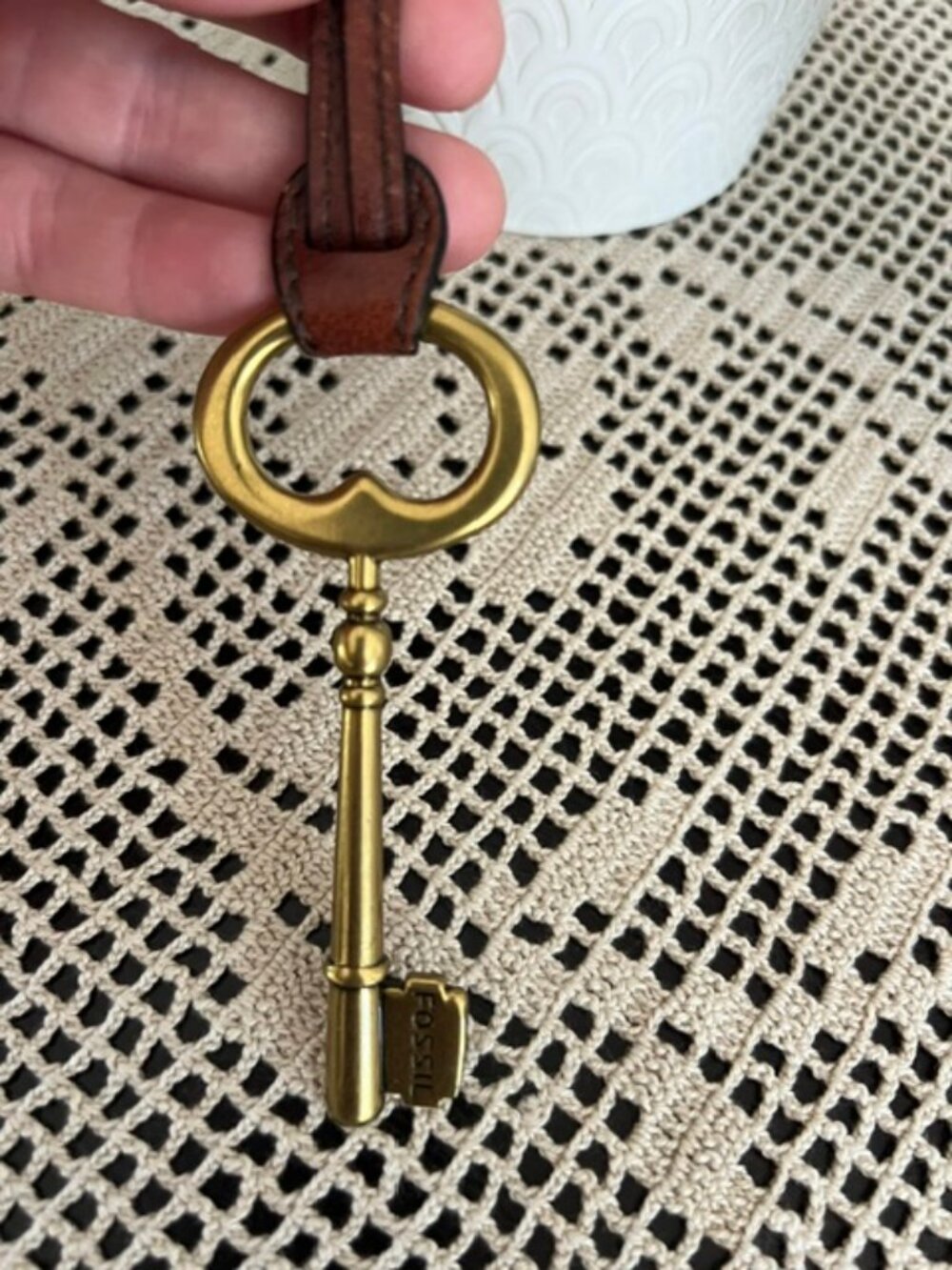 VTG Fossil Brass Skeleton Key Bag Purse Charm W/Brown Leather Strap - 4 inches
